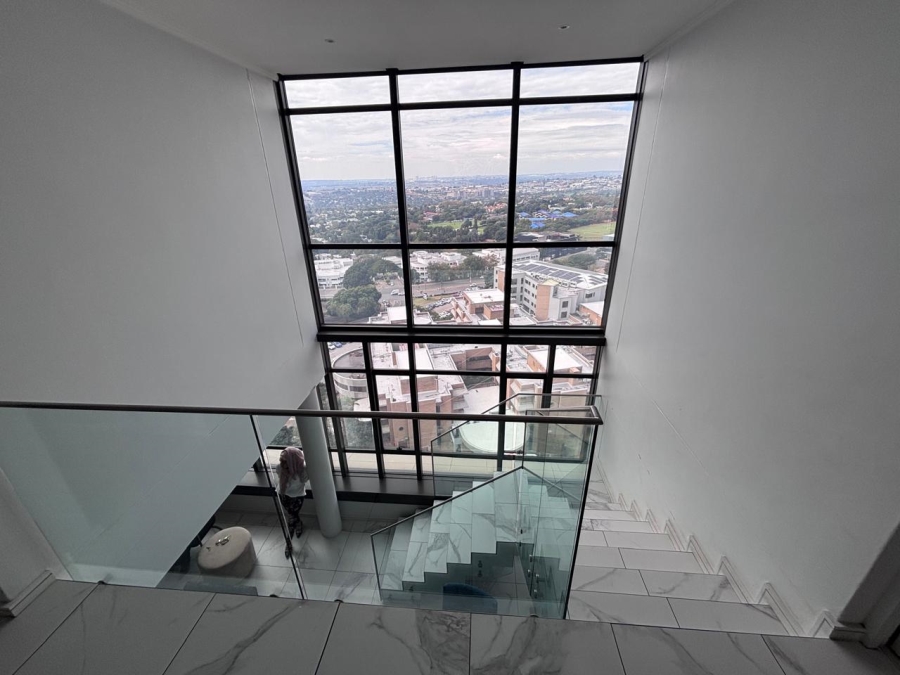 4 Bedroom Property for Sale in Benmore Gardens Gauteng