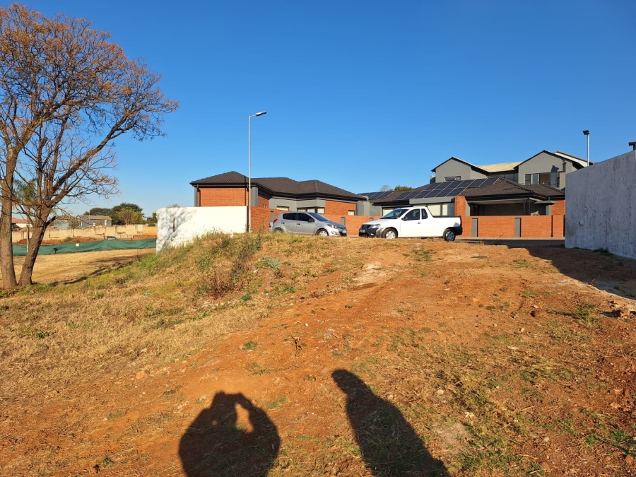 0 Bedroom Property for Sale in Eldo Village Estate Gauteng