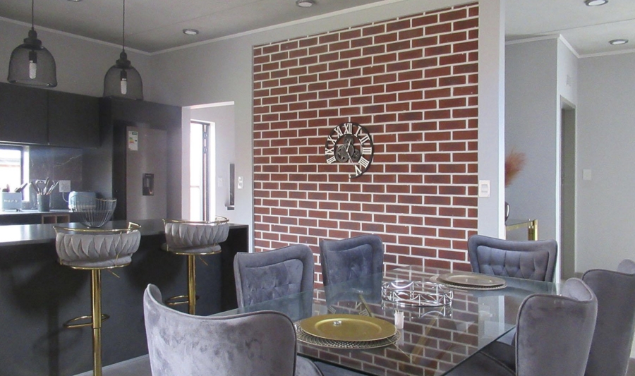 4 Bedroom Property for Sale in North Riding Gauteng