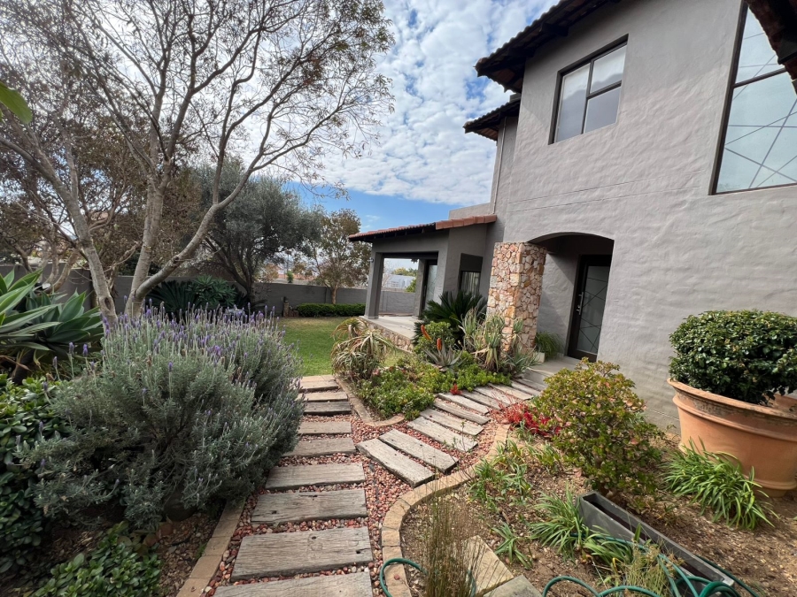 4 Bedroom Property for Sale in Fourways Gauteng