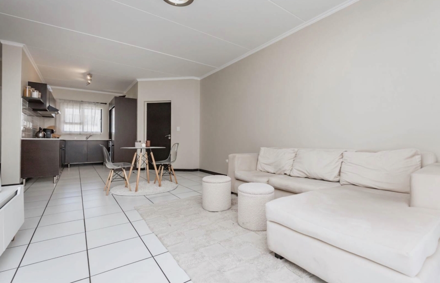 2 Bedroom Property for Sale in Greenstone Hill Gauteng