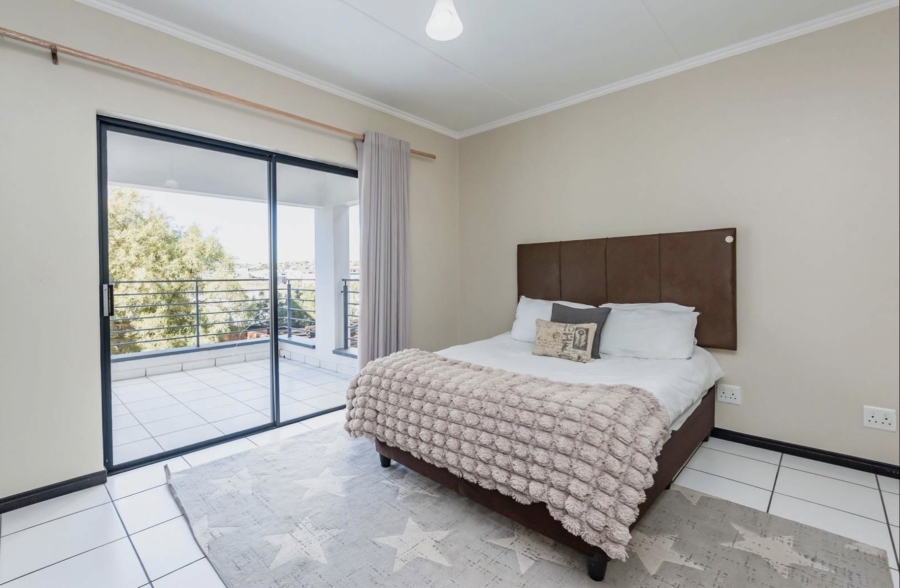 2 Bedroom Property for Sale in Greenstone Hill Gauteng