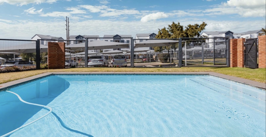 2 Bedroom Property for Sale in Greenstone Hill Gauteng