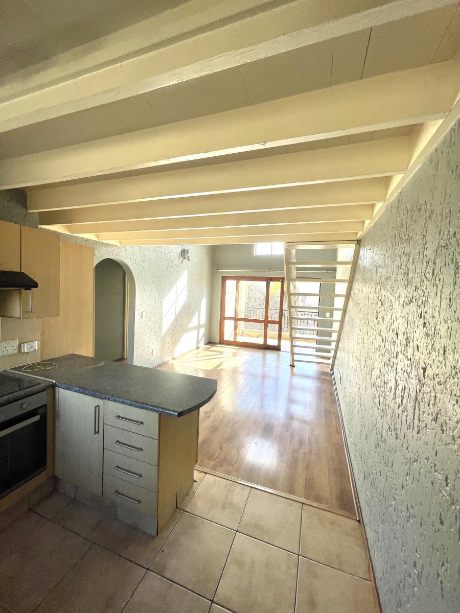 2 Bedroom Property for Sale in Lonehill Gauteng