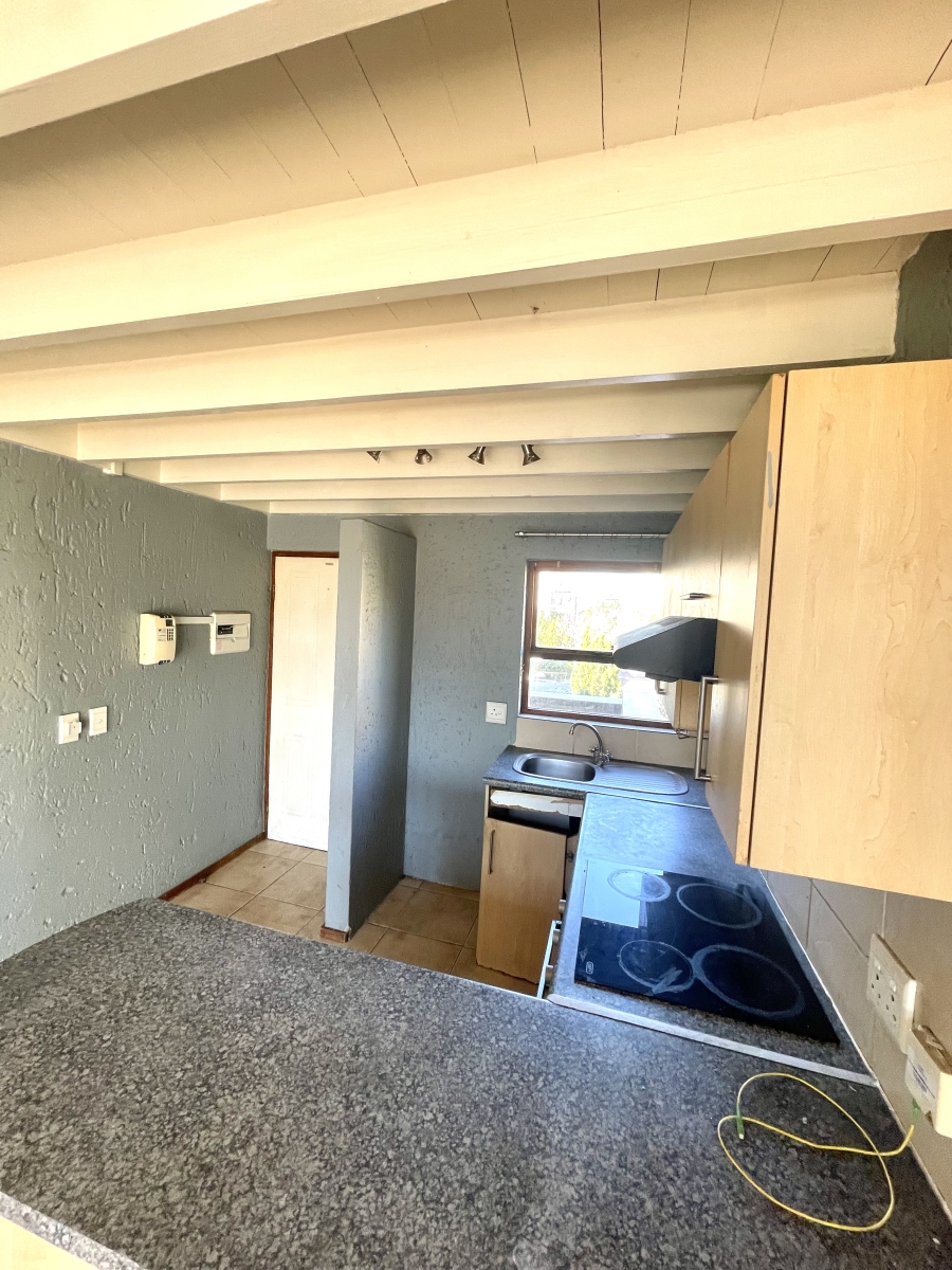 2 Bedroom Property for Sale in Lonehill Gauteng