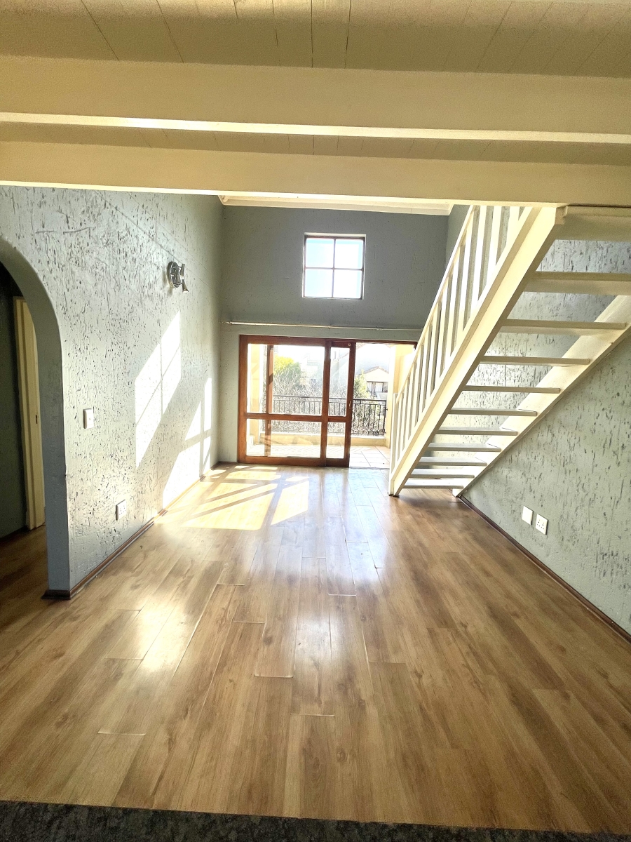 2 Bedroom Property for Sale in Lonehill Gauteng