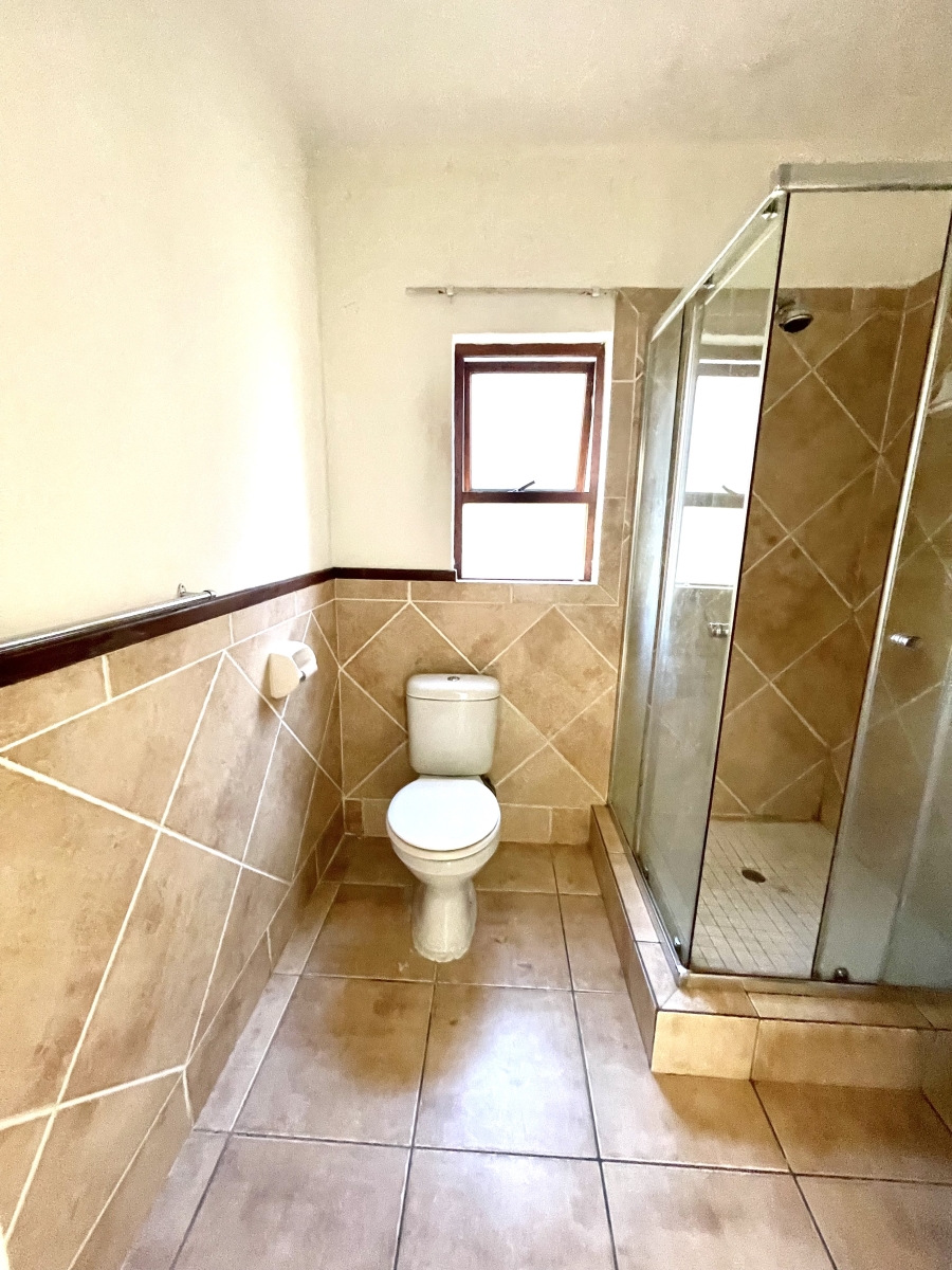 2 Bedroom Property for Sale in Lonehill Gauteng