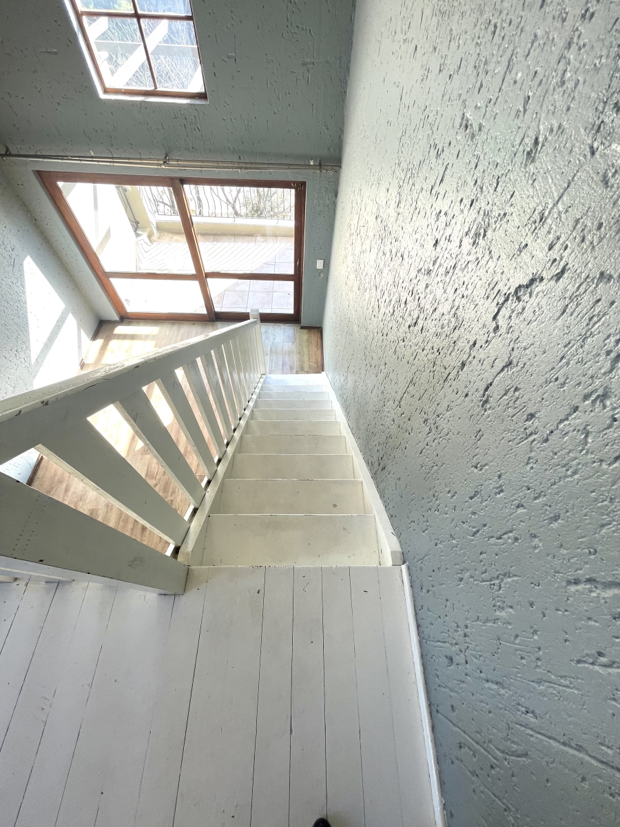 2 Bedroom Property for Sale in Lonehill Gauteng