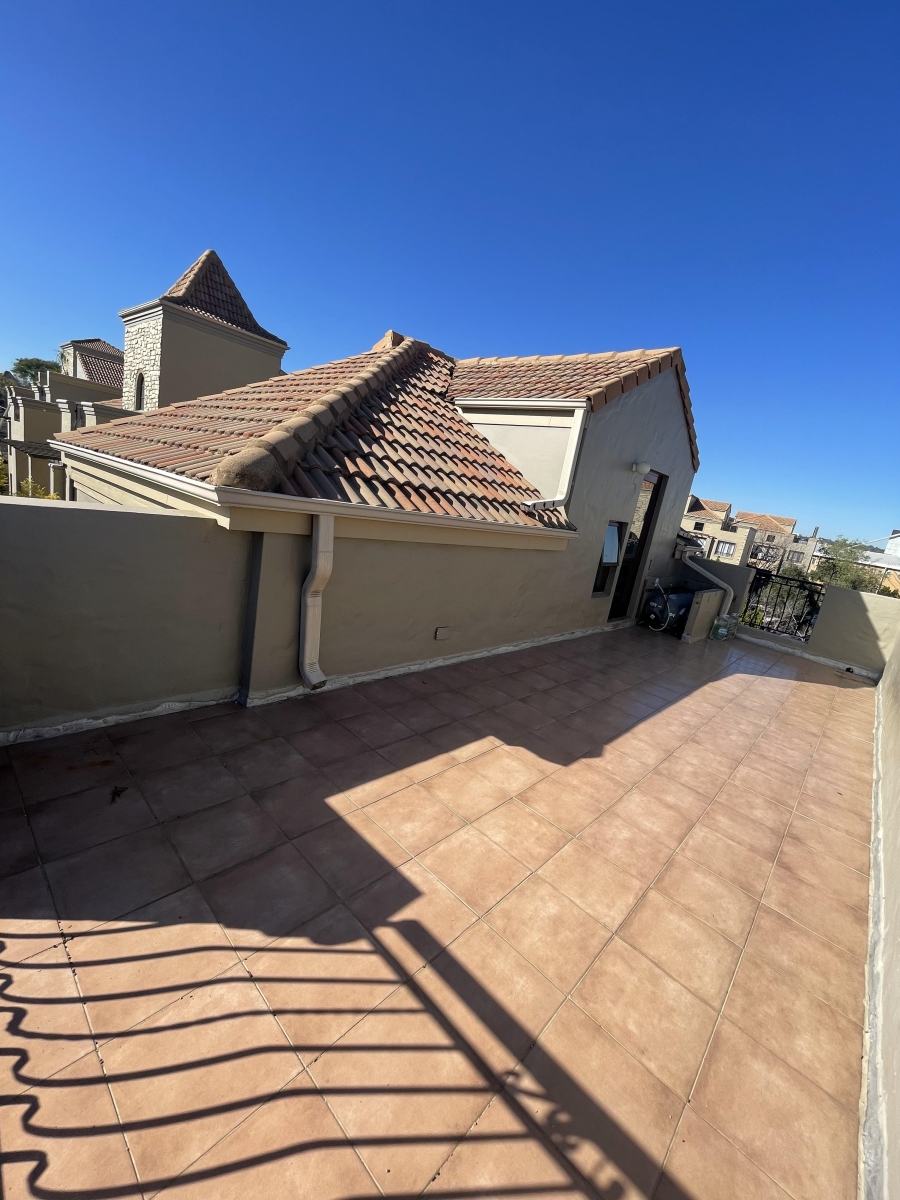 2 Bedroom Property for Sale in Lonehill Gauteng