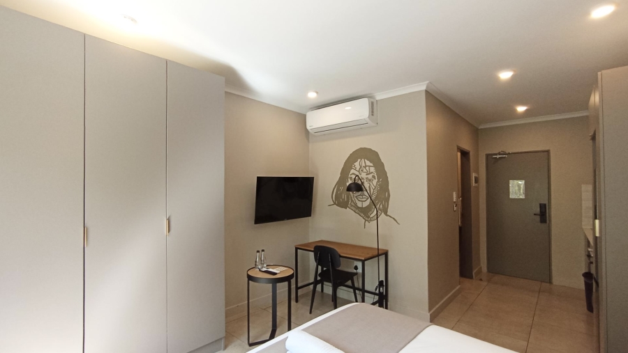 1 Bedroom Property for Sale in Sandton Central Gauteng