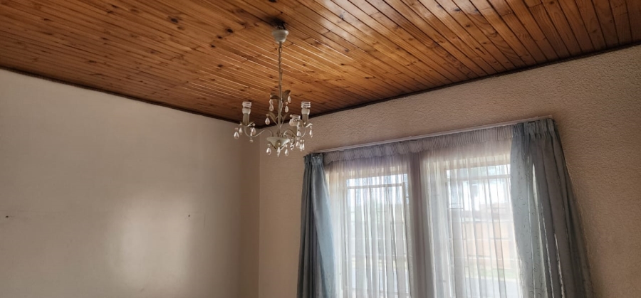4 Bedroom Property for Sale in Laudium Gauteng