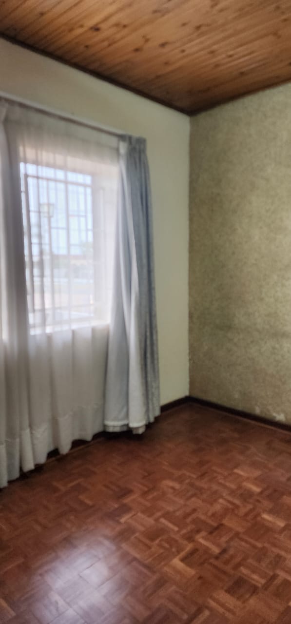 To Let 4 Bedroom Property for Rent in Laudium Gauteng