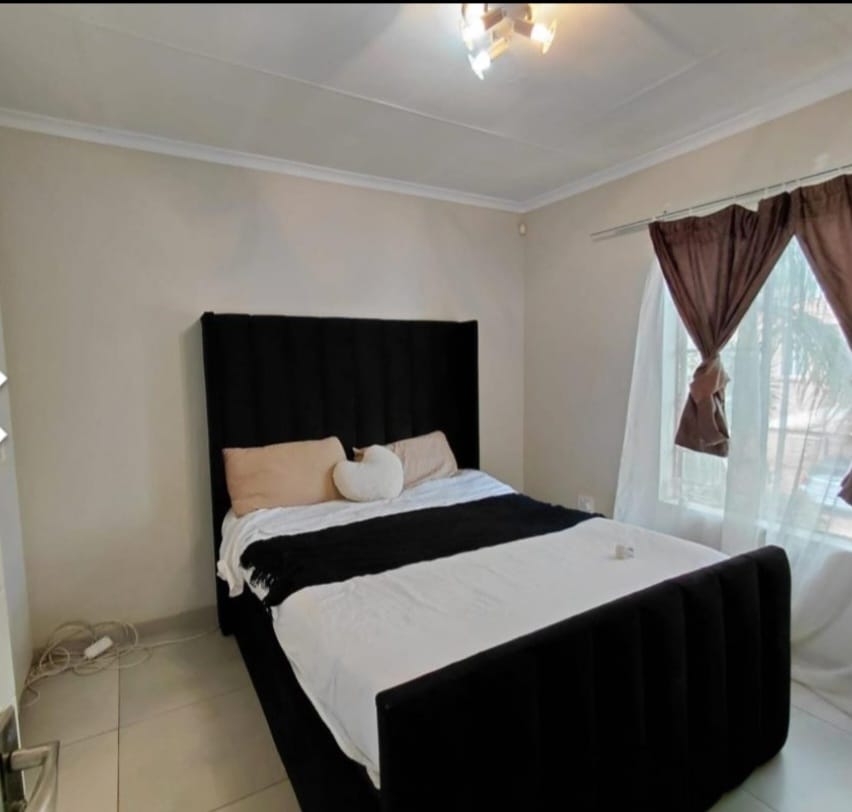 3 Bedroom Property for Sale in Heuwelsig Estate Gauteng
