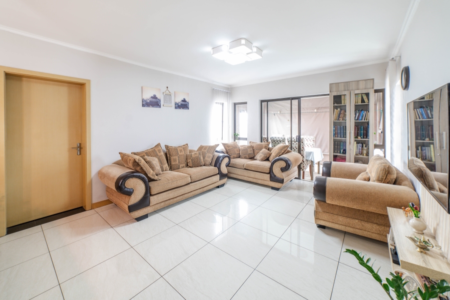 To Let 2 Bedroom Property for Rent in Carlswald Gauteng