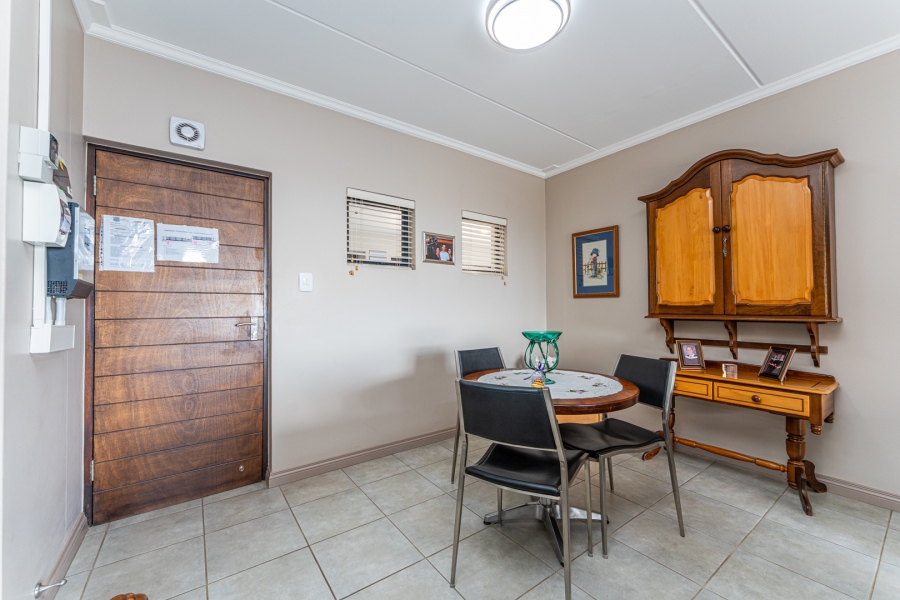 2 Bedroom Property for Sale in North Riding AH Gauteng