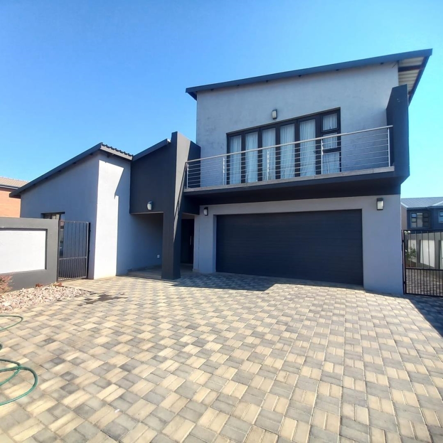 4 Bedroom Property for Sale in Derdepoort Gauteng