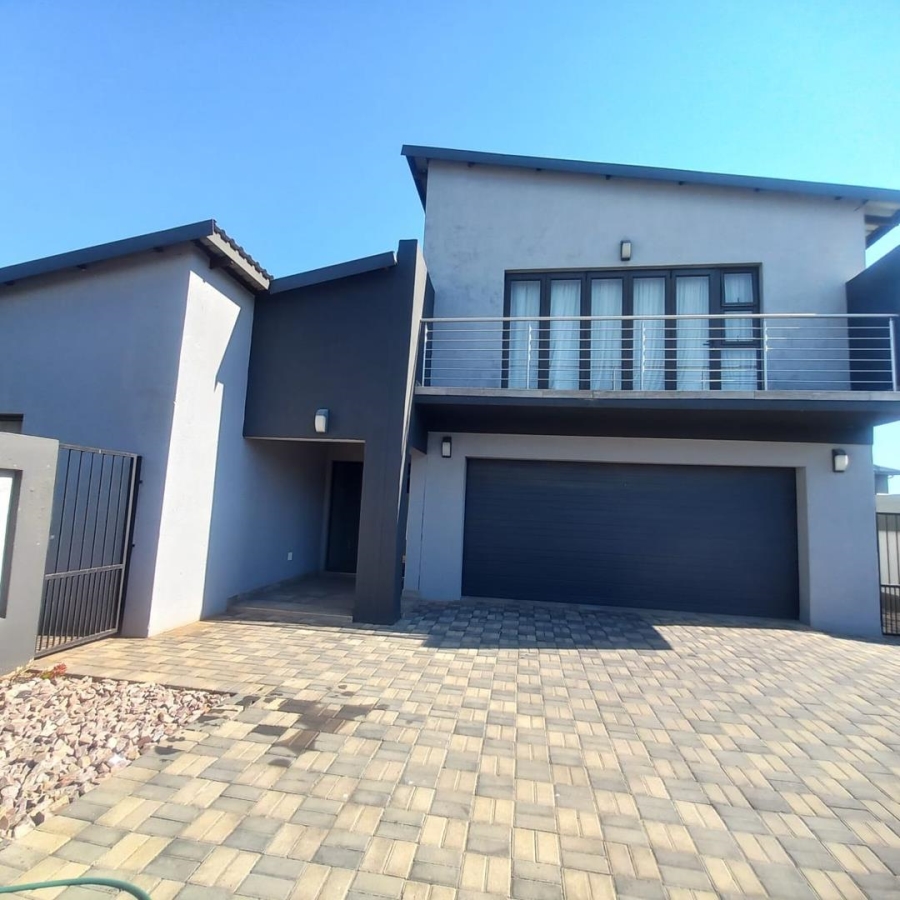 4 Bedroom Property for Sale in Derdepoort Gauteng