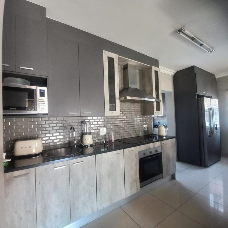 4 Bedroom Property for Sale in Derdepoort Gauteng
