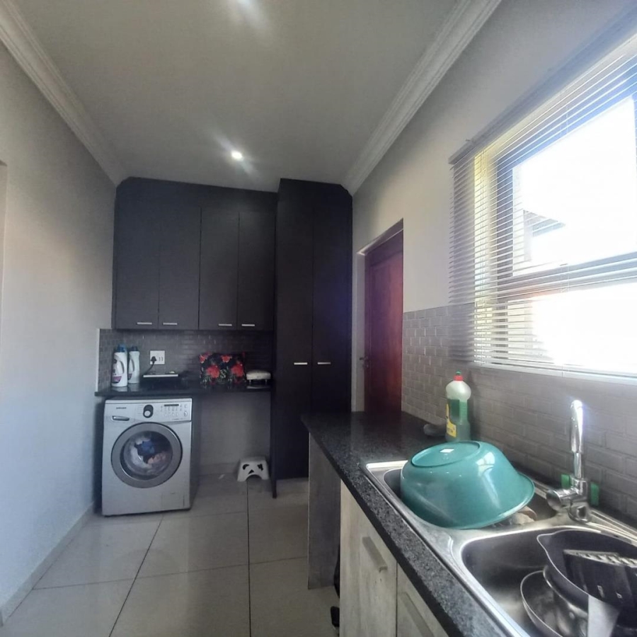 4 Bedroom Property for Sale in Derdepoort Gauteng