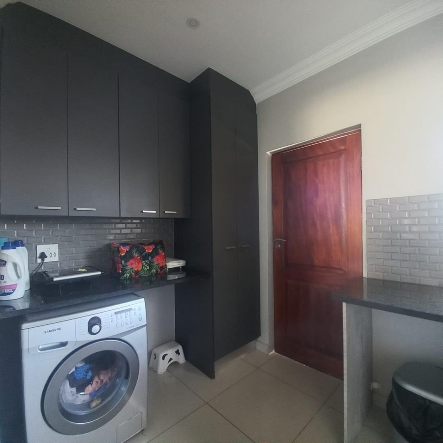 4 Bedroom Property for Sale in Derdepoort Gauteng