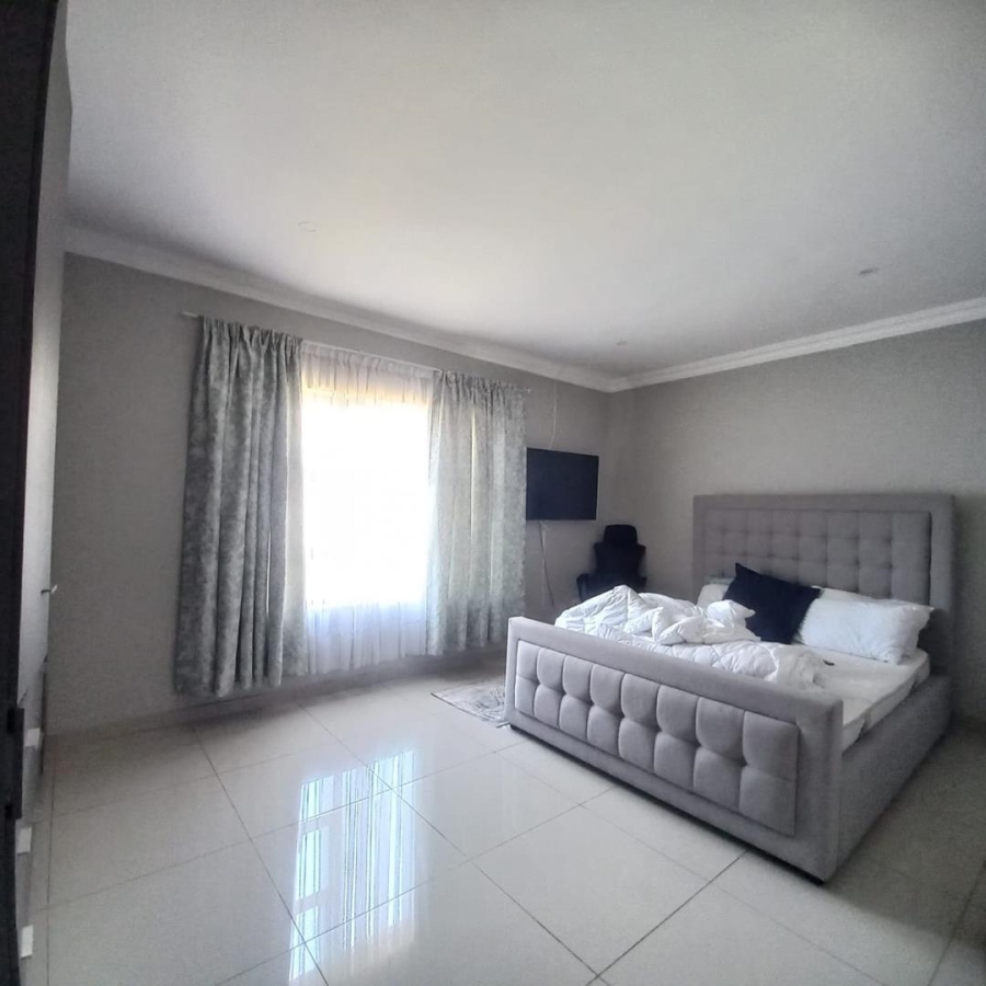 4 Bedroom Property for Sale in Derdepoort Gauteng