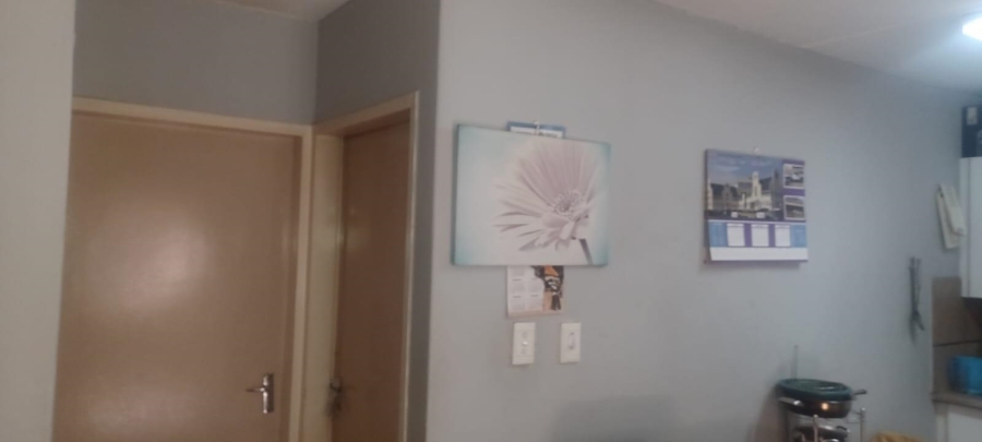 2 Bedroom Property for Sale in Kempton Park Central Gauteng