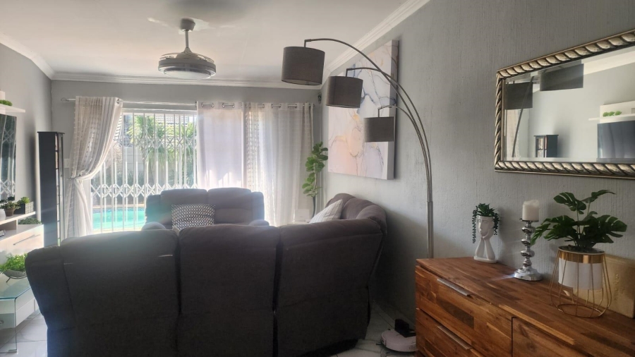 To Let 4 Bedroom Property for Rent in Parkrand Gauteng