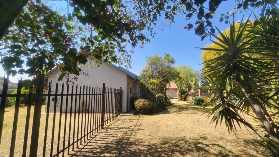 To Let 4 Bedroom Property for Rent in Parkrand Gauteng