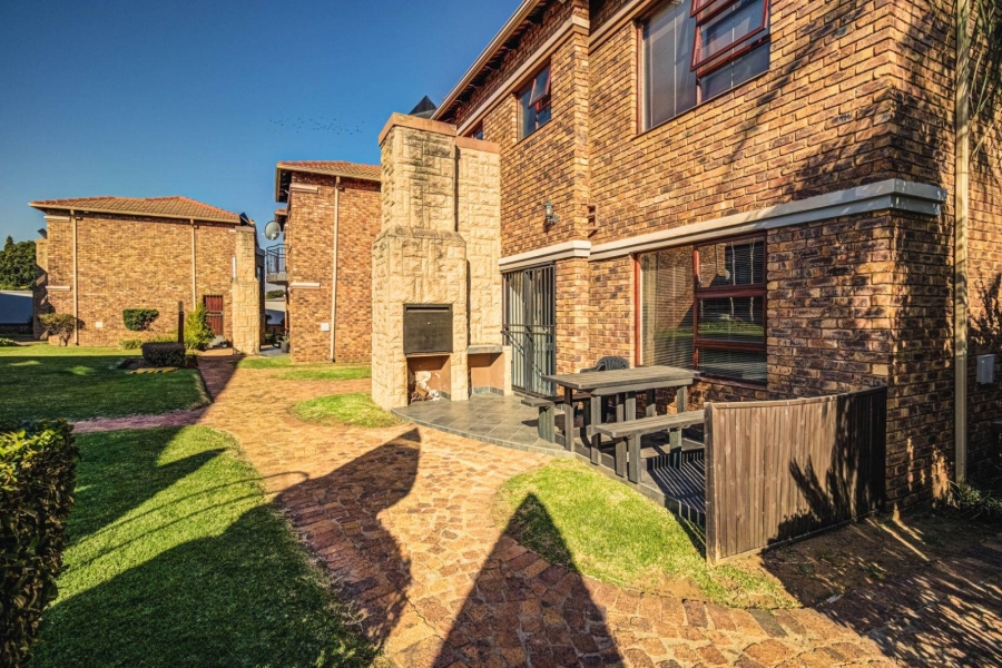 2 Bedroom Property for Sale in Bartlett Gauteng
