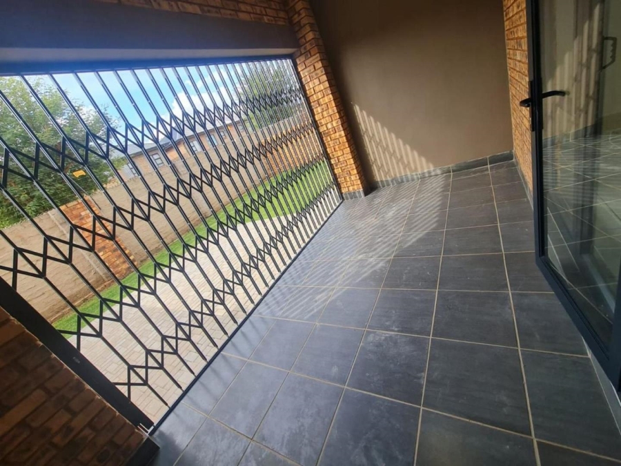 3 Bedroom Property for Sale in Ravenswood Gauteng