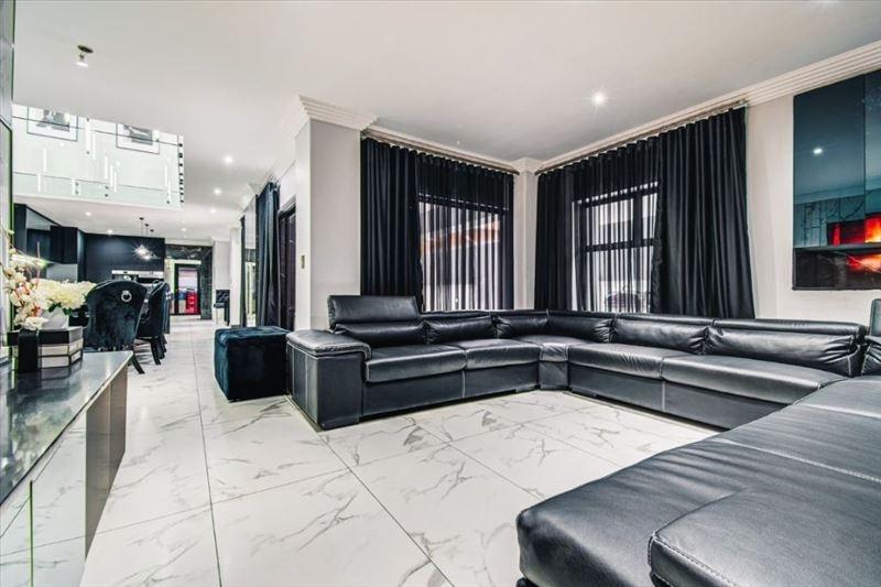 4 Bedroom Property for Sale in Beyers Park Gauteng