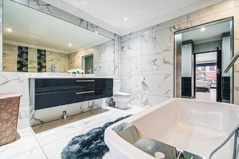 4 Bedroom Property for Sale in Beyers Park Gauteng