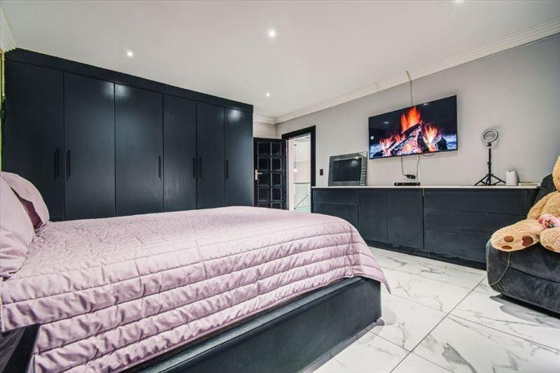 4 Bedroom Property for Sale in Beyers Park Gauteng