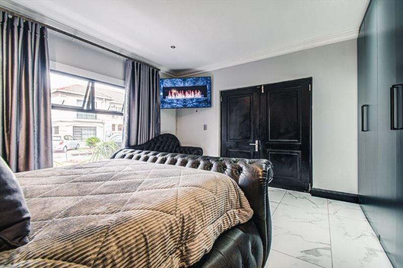 4 Bedroom Property for Sale in Beyers Park Gauteng