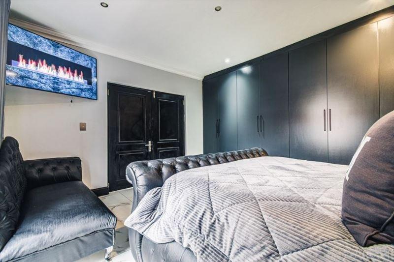 4 Bedroom Property for Sale in Beyers Park Gauteng