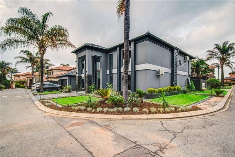 4 Bedroom Property for Sale in Beyers Park Gauteng