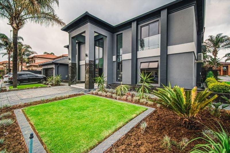 4 Bedroom Property for Sale in Beyers Park Gauteng