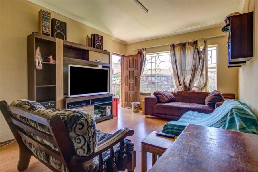 2 Bedroom Property for Sale in Beyers Park Gauteng
