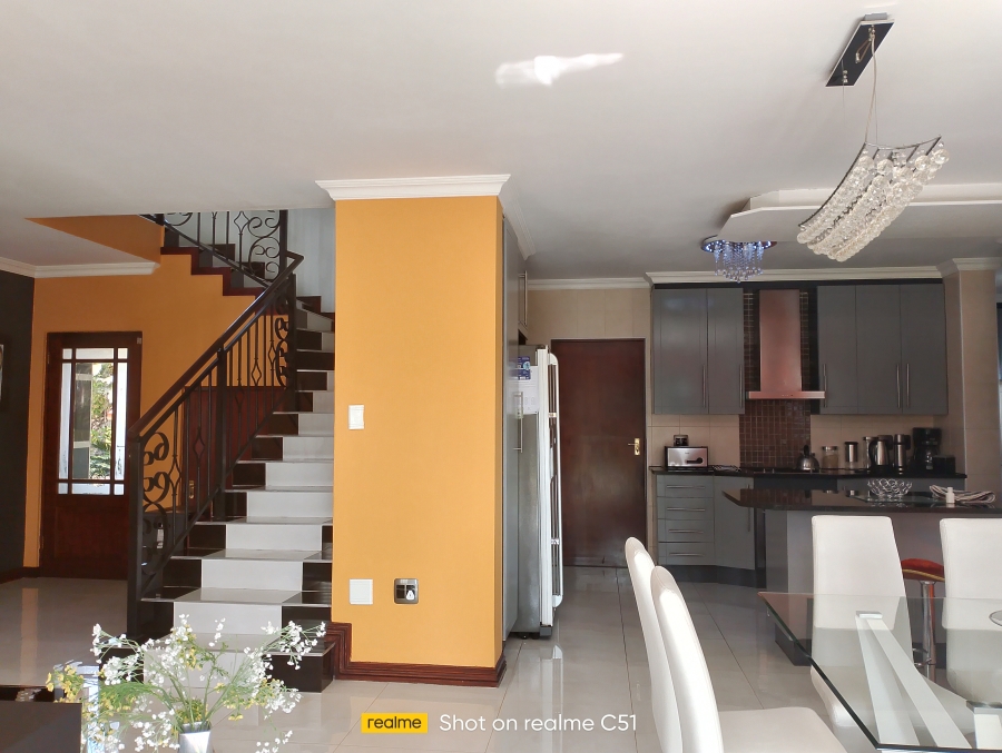 4 Bedroom Property for Sale in Helderwyk Gauteng