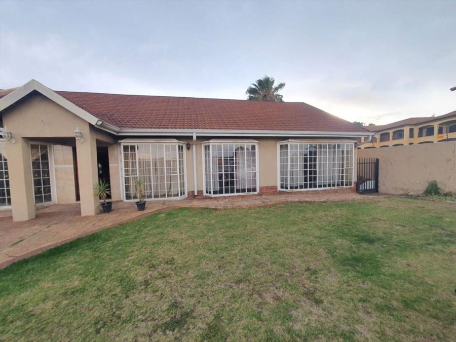 4 Bedroom Property for Sale in Parkrand Gauteng