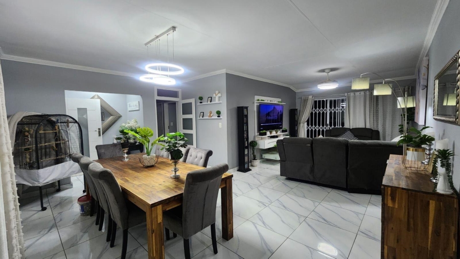 4 Bedroom Property for Sale in Parkrand Gauteng