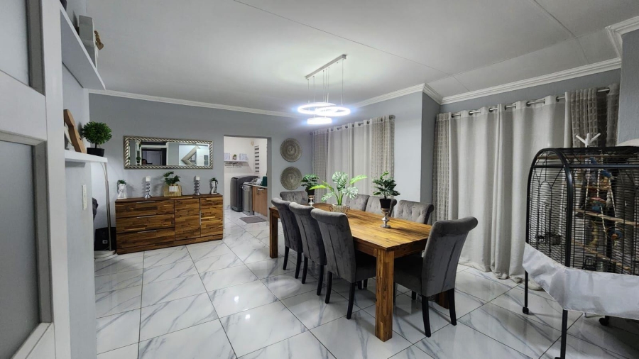 4 Bedroom Property for Sale in Parkrand Gauteng