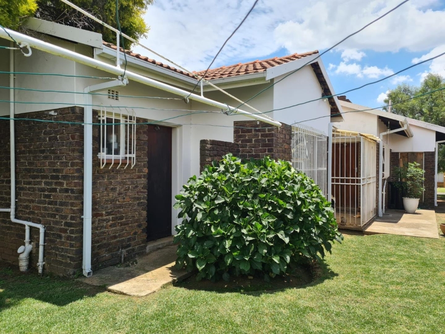 3 Bedroom Property for Sale in Dunnottar Gauteng