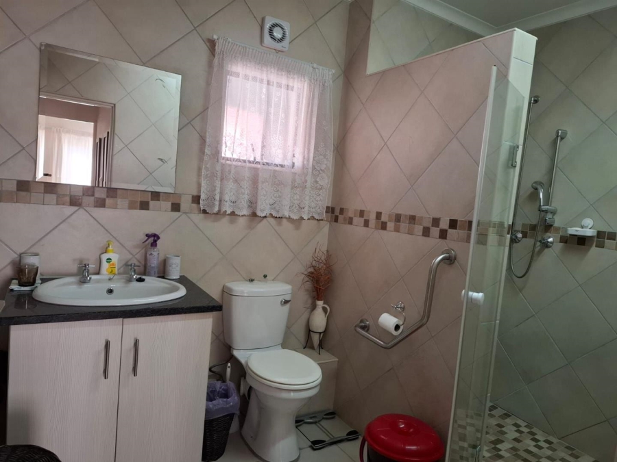 2 Bedroom Property for Sale in Brentwood Park Gauteng