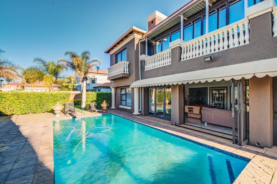 7 Bedroom Property for Sale in Helderwyk Gauteng