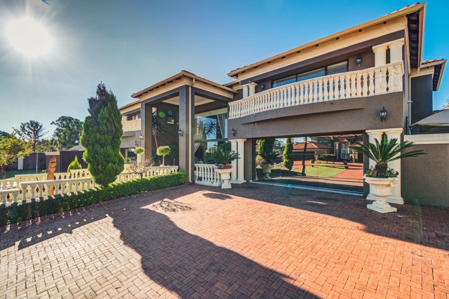 7 Bedroom Property for Sale in Helderwyk Gauteng