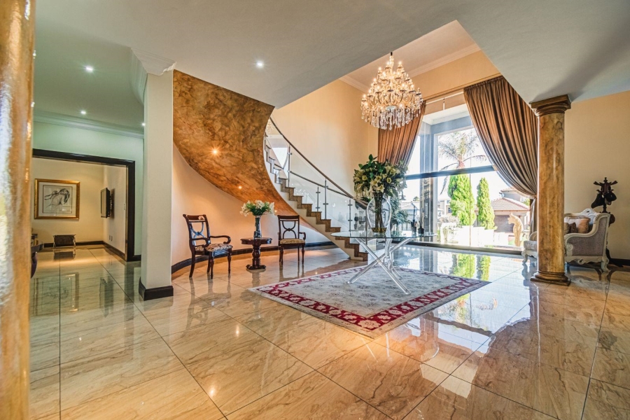 7 Bedroom Property for Sale in Helderwyk Gauteng