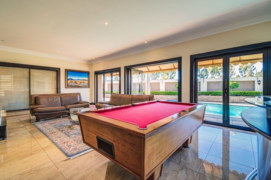 7 Bedroom Property for Sale in Helderwyk Gauteng