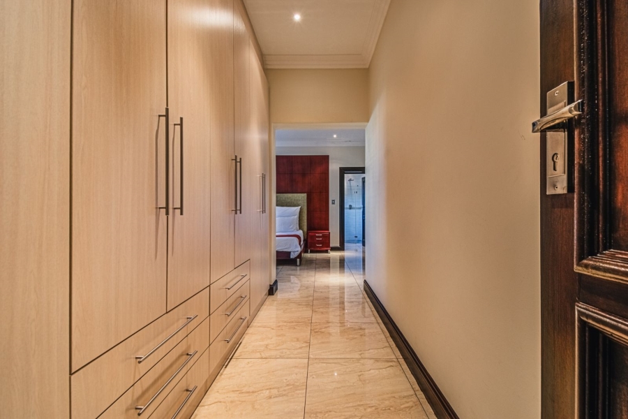 7 Bedroom Property for Sale in Helderwyk Gauteng