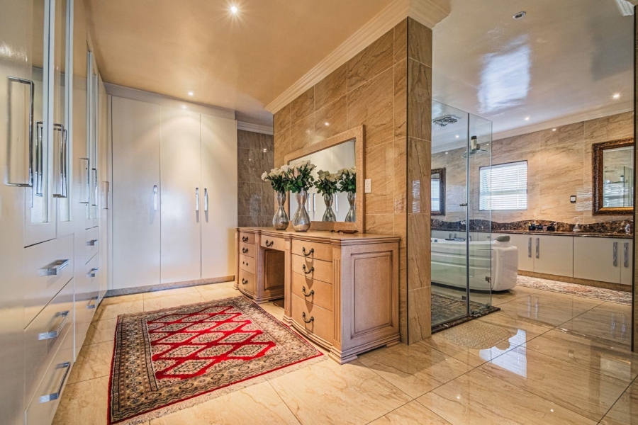 7 Bedroom Property for Sale in Helderwyk Gauteng